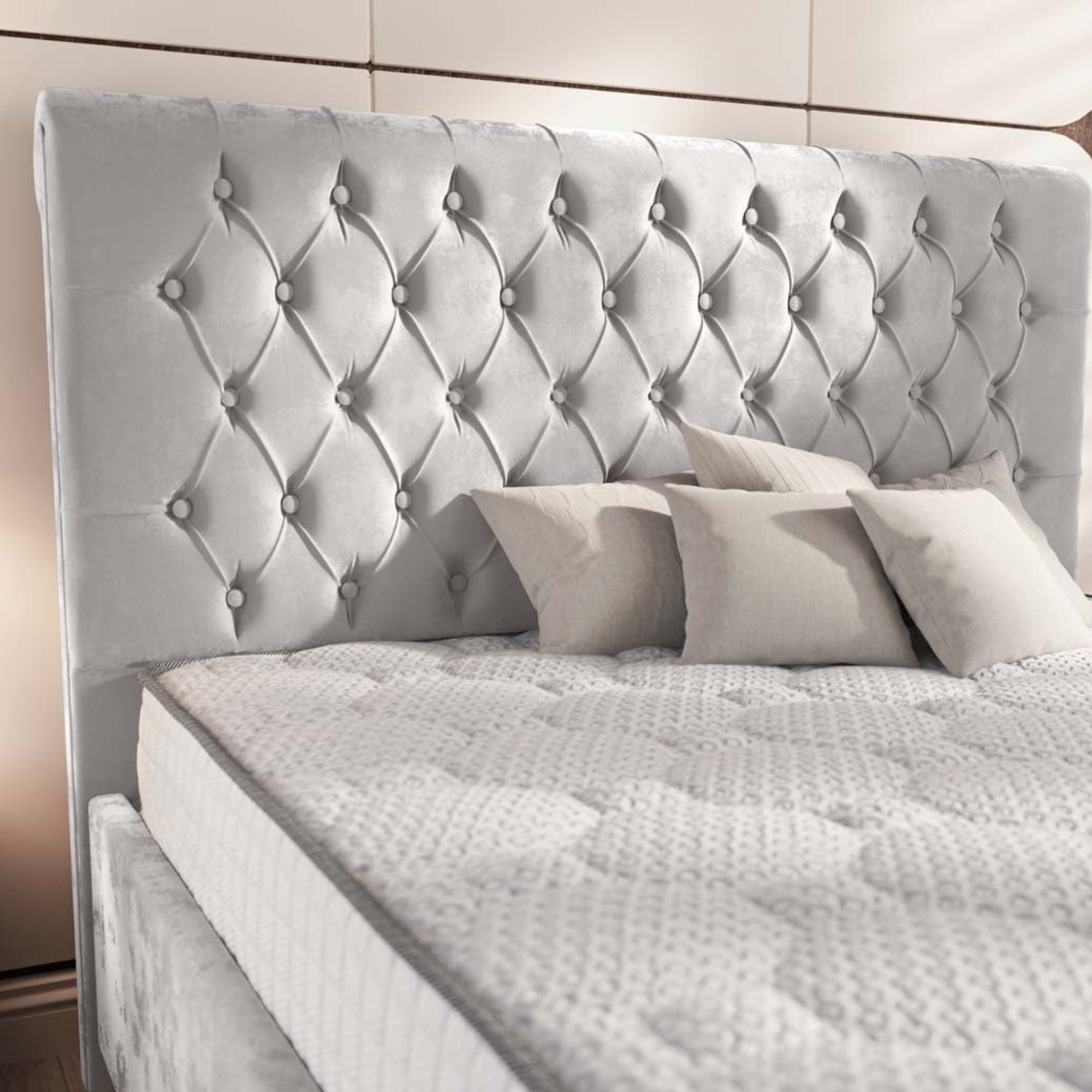 Chesterfield Sleigh Bed